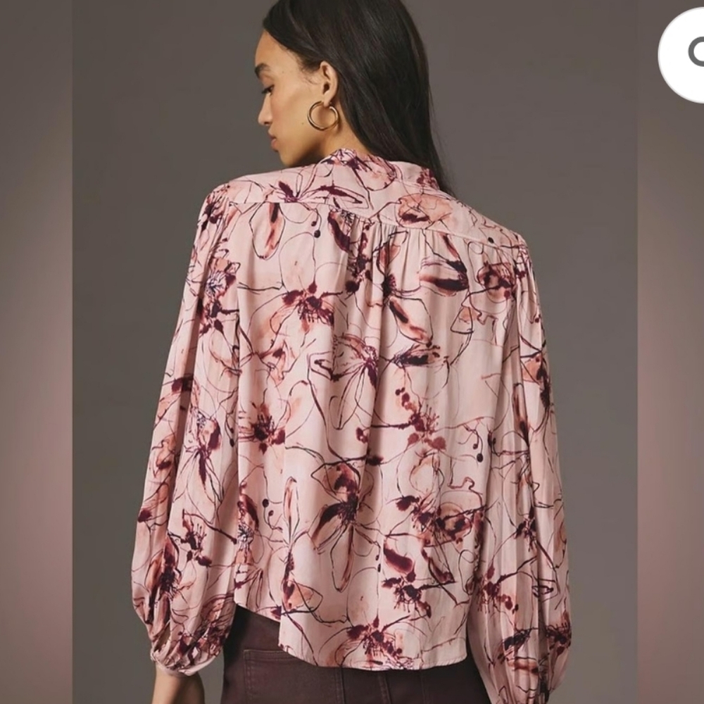 NWOT $110 Anthropologie Printed Bell Sleeve Blouse Size Small - Picture 6 of 7